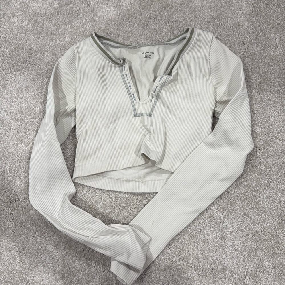Long sleeve out from under urban top